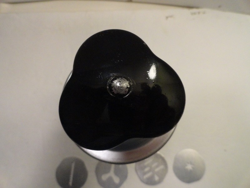 VINTAGE MIRRO ALUMINUM COOKIE PRESS 12 discs black grip gallery