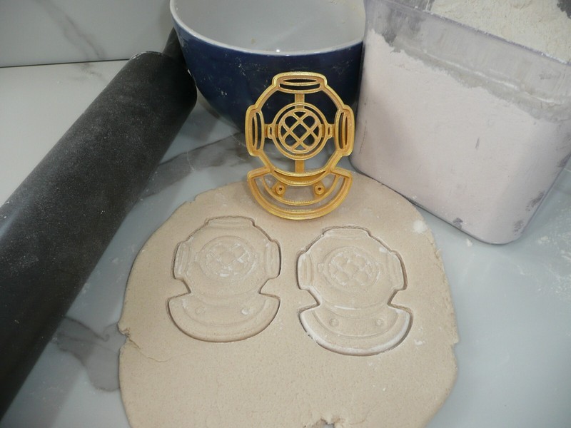SCUBA DIVING WETSUITS HELMET FLIPPERS WATCH SET OF 8 COOKIE CUTTERS USA PR1979 gallery