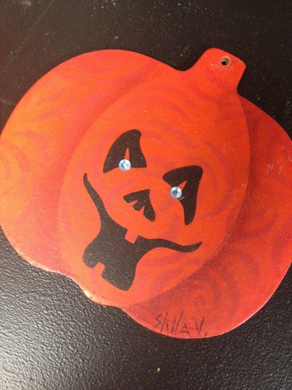 Pumpkin Halloween Faces Cake Stencils, Beige/semi-transparent gallery