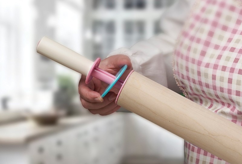 Bakelicious Adjustable Baking Rolling Pin Wood And Nylon 12-Inch Barrel 73809 gallery