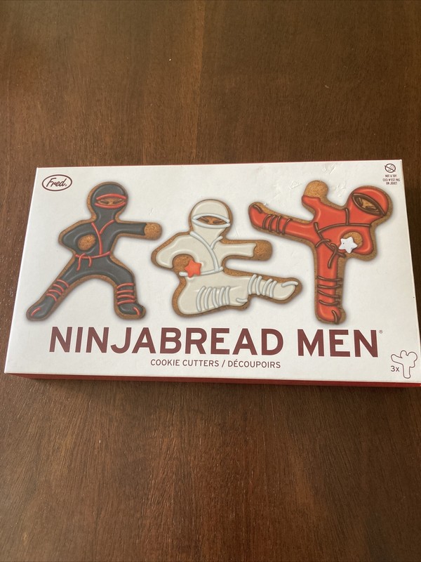 NINJA BREAD MEN~SET OF 3 COOKIE CUTTERS~NIB