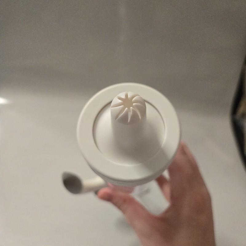 Pampered Chef Baking Cookie Easy Accent Decorater Frosting Tool gallery