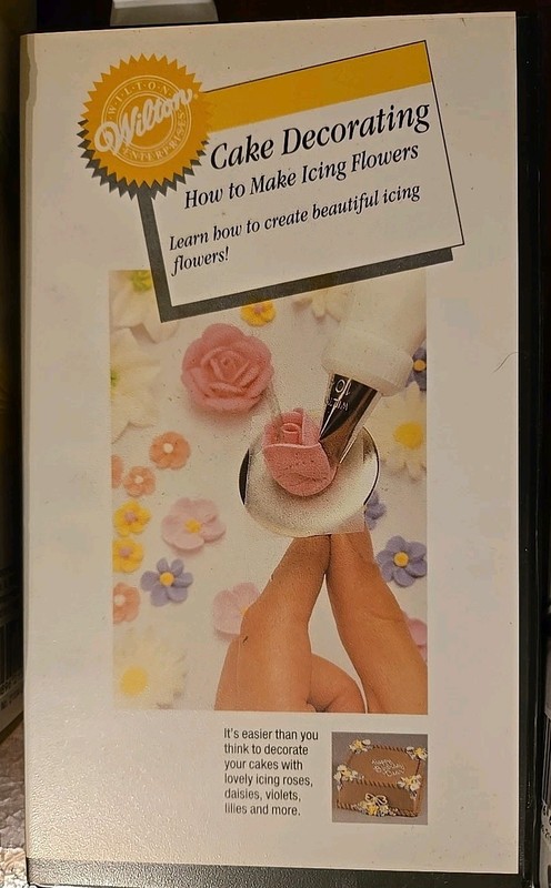 Wilton Cake Decorating VHS How To Make Icing Flowers & Course II Student Kit++++ gallery