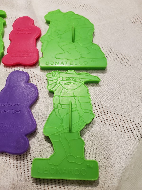 Mixed lot Wilton Cookie Cutters Teenage Mutant Ninja Turtles + Dinosaur's Story gallery