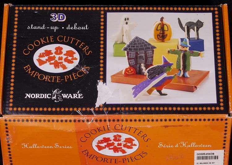 Nordic Ware HALLOWEEN 3D Stand Up COOKIE CUTTERS Haunted House Cat Pumpkin