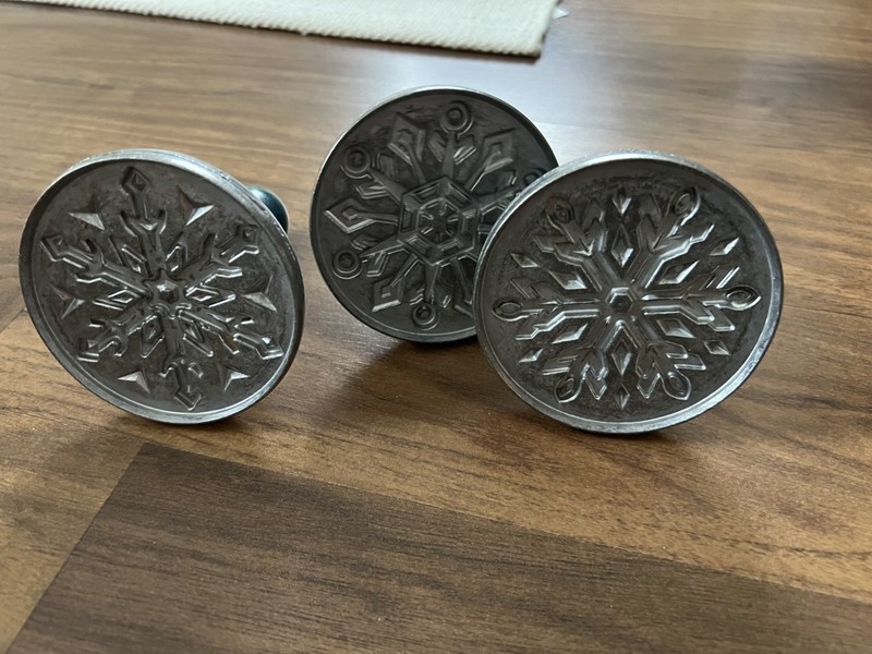 NEW With No Original Packaging Nordic Ware Cookie Stamps/Cutters Set Of 3