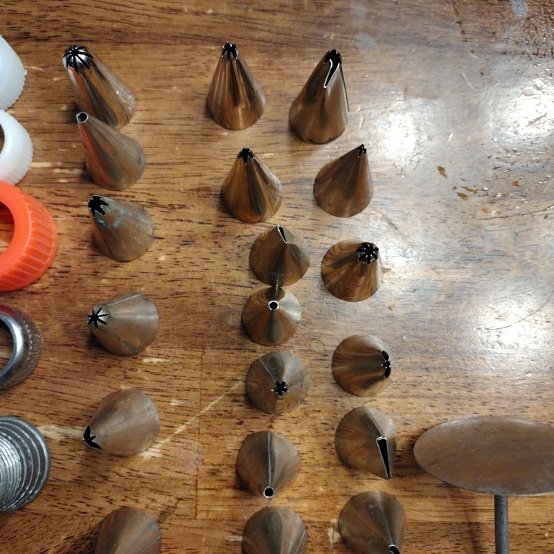 Ateco Wilton Unbranded Assorted Tools Stainless Steel Decorating Tip Lot of 50+ gallery