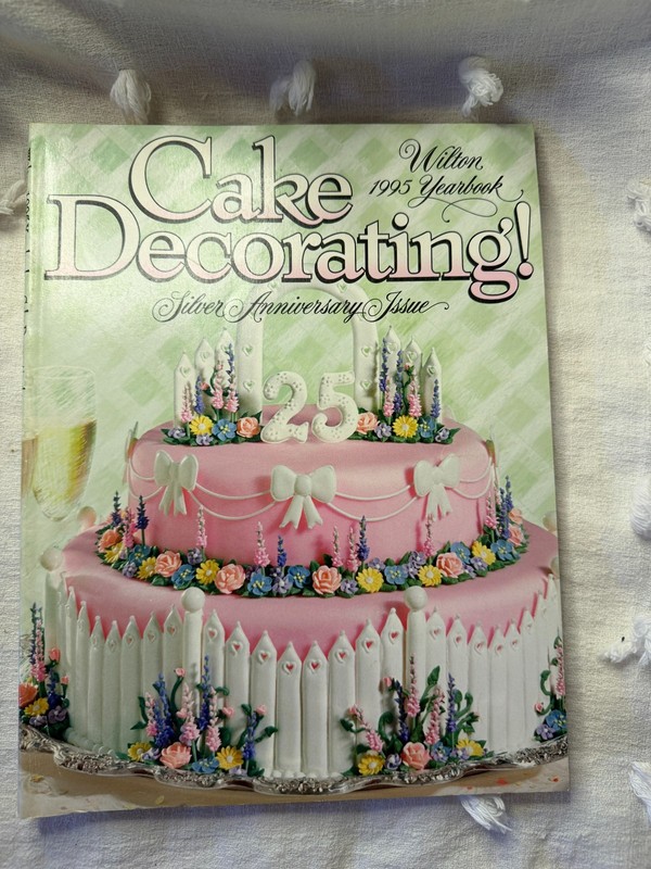 Wilton Yearbooks of Cake Decoration (years 1980, 1987, 1993, 1995, 1998) gallery