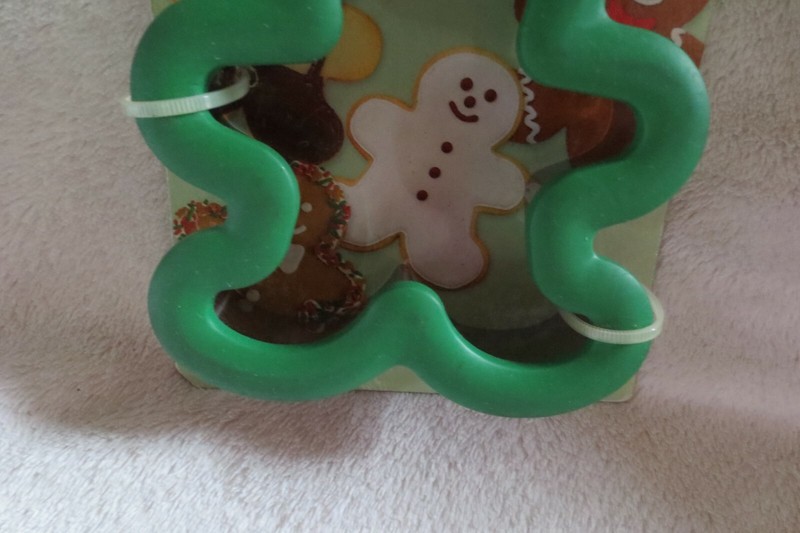 Wilton Gingerbread Boy Comfort Grip Cutter Christmas gallery