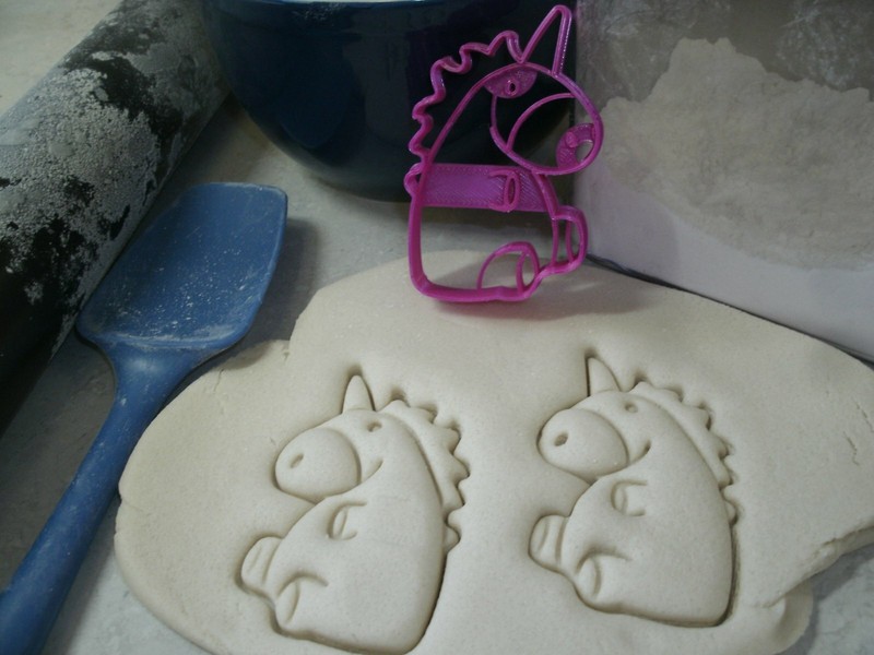 UNICORN STUFFED LEGENDARY CREATURE ANIMAL BEAST POINT COOKIE CUTTER USA PR2356 gallery