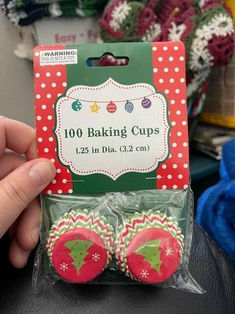 Regent 100CT Mini Christmas Trees Baking Cups 1.25" New!