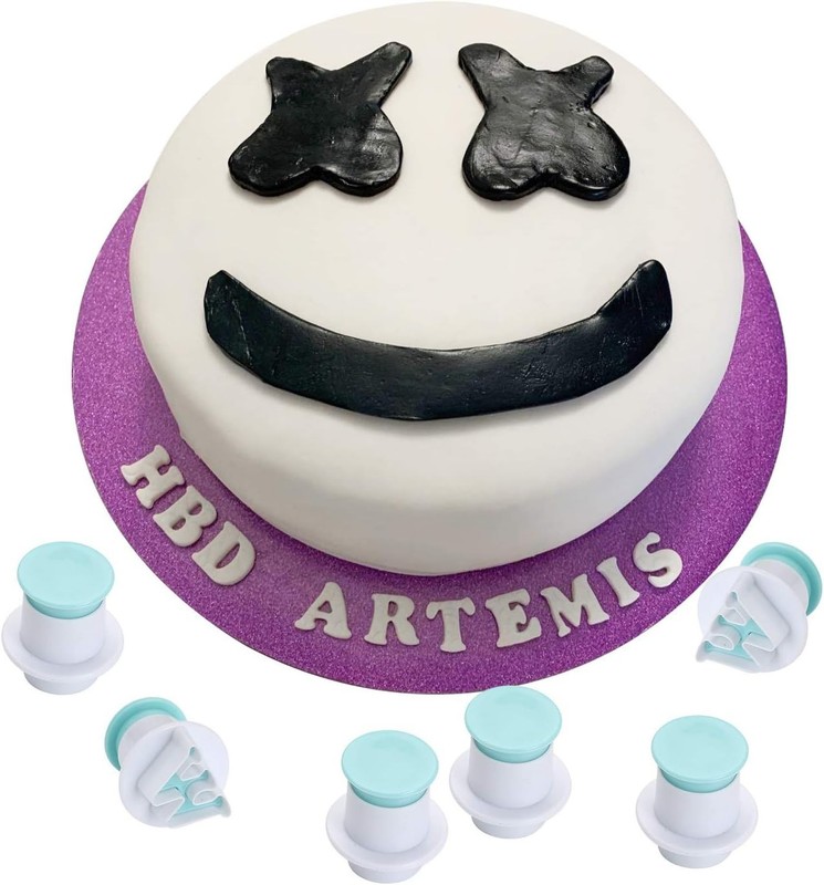 Juego de 62 cortadores de letras y numeros para fondant molde tartas y galletas gallery
