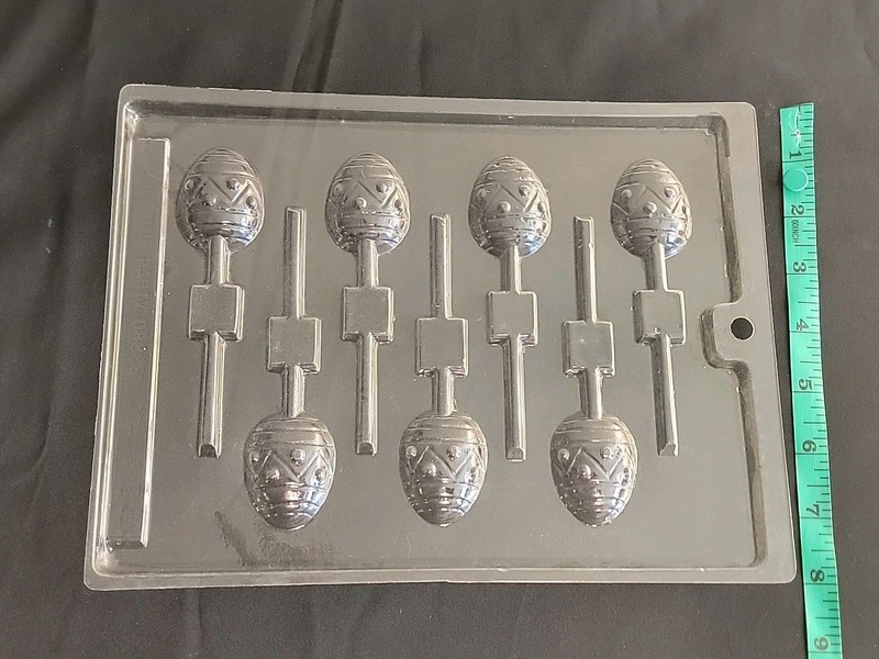 Life of the Party Easter Decorated Eggs Plastic Chocolate Candy Lollipop Mold