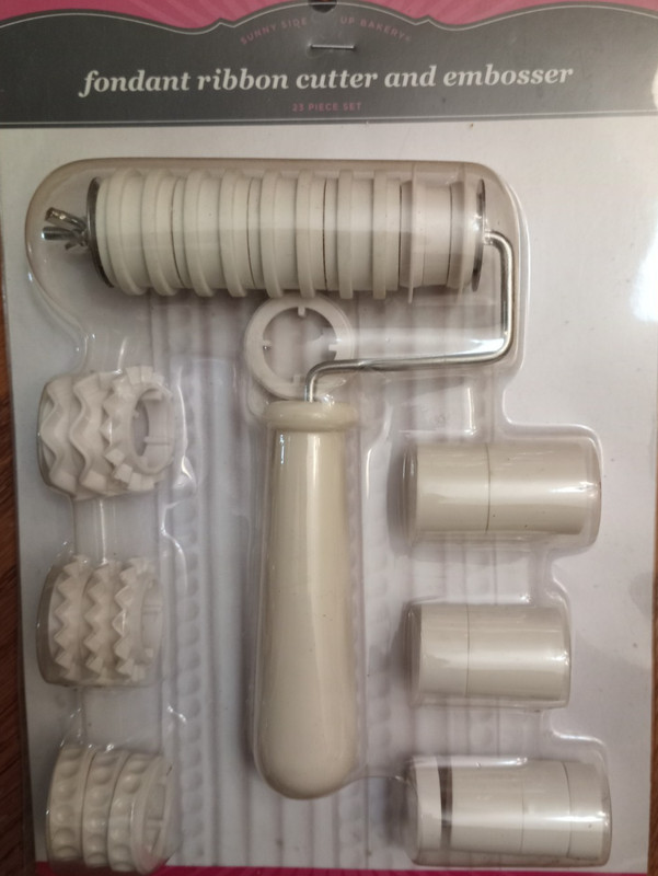 Sunny Side Up! Fondant Ribbon Cutter and Embosser Set NEW gallery