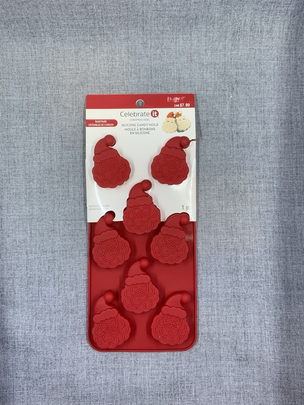 Celebrate it Silicone Christmas/Noel Candy Mold Santa Faces Bakeware Makes 8PC’s