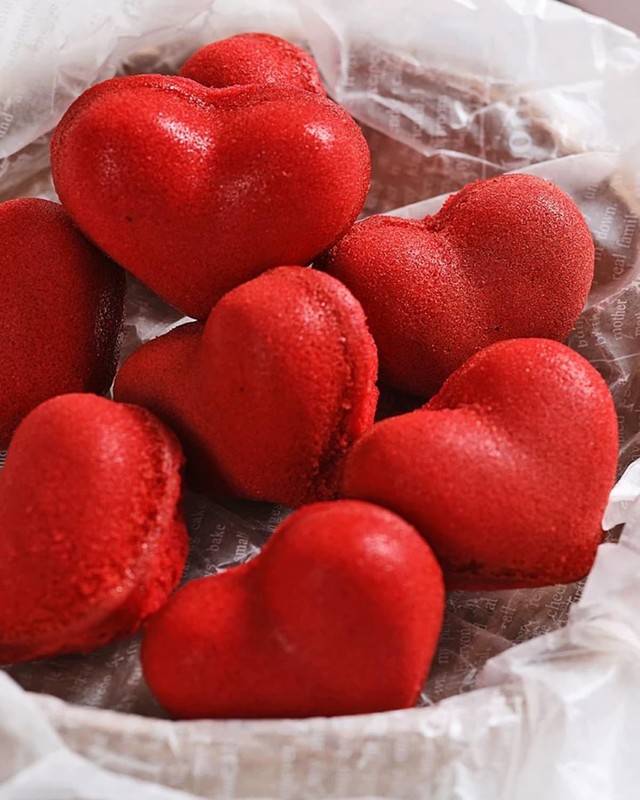 2 Pack 2.8 Inch Conversation Heart Molds 6 Cavity Silicone Muffin Pan Baking gallery