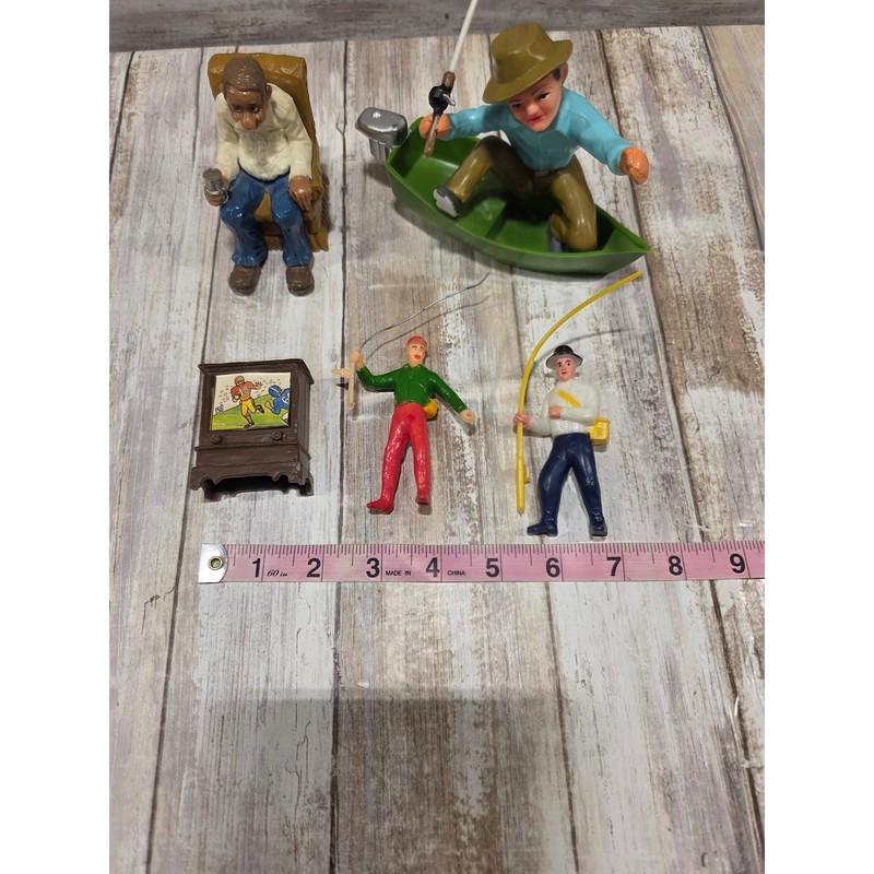 Vintage 1978 Wilton Fishing Cake Topper Lot Fisherman Boat TV Armchair 5pc Set