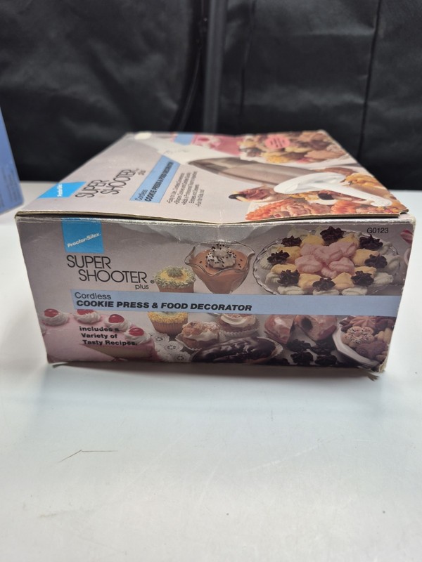 Proctor Silex Super Shooter Plus Cordless Cookie Press & Food Decorator gallery
