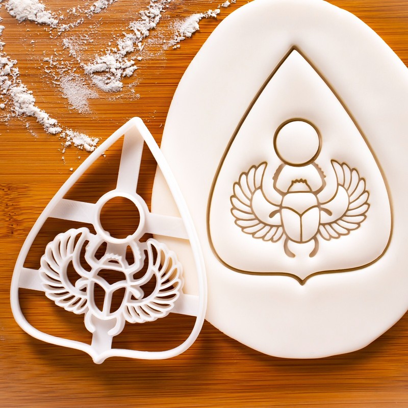 Planchette Scarab Cookie Cutter – Halloween spirit mystery fortune telling tarot