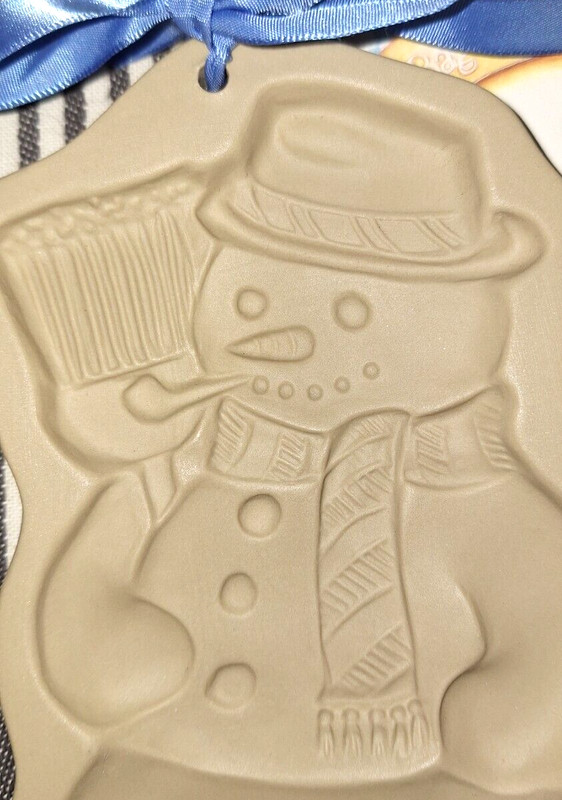 NWT VTG 1989 BROWN BAG CHRISTMAS SNOWMAN w/HAT 1st STONEWARE COOKIE MOLD PRESS gallery