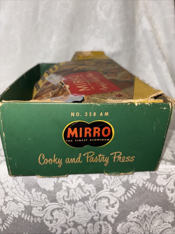 Classic Vintage 1950s Mirro Cooky & Pastry Press in Original Box w/ 15 Discs gallery