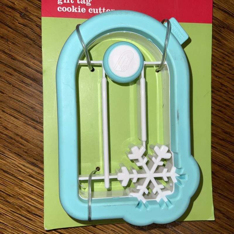 Sweet Creations Good Cook 3D gift tag cookie Cutter NEW gallery