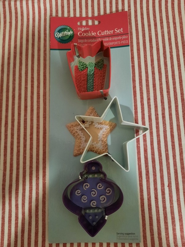 Wilton Christmas Cookie Cutter Sets, Two 3-Piece, OneTrio Cutter, Christmas!! gallery