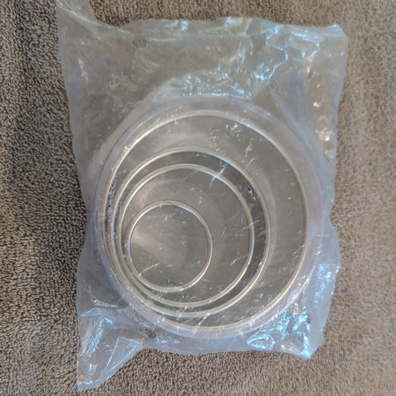 Pampered Chef Biscuit Cutters Set Of 4 #1103 Retired! New Unopened!