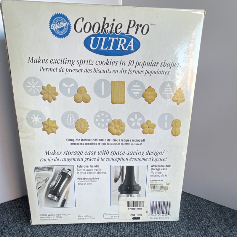 Wilton Cookie Pro Ultra Cookie Press Set Black Silver Aluminum w/ 10 Shape Disks gallery