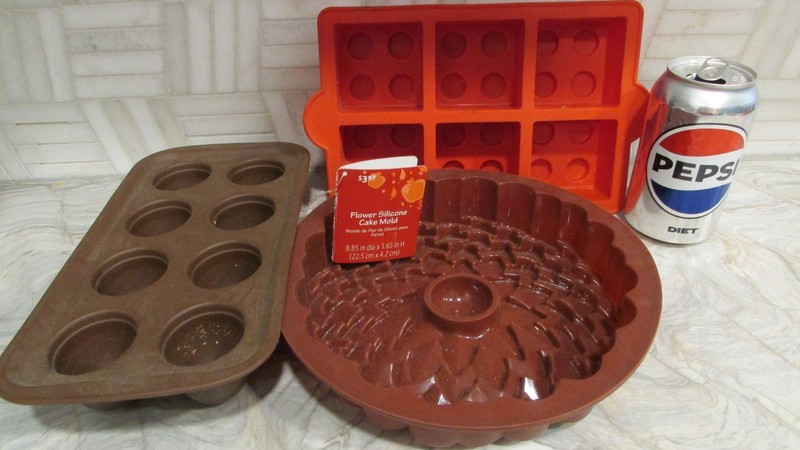 Lot 11 Silicone Cake Flower Shape Molds Lips Heart Shark Fins Bottle Mugs Blocks gallery