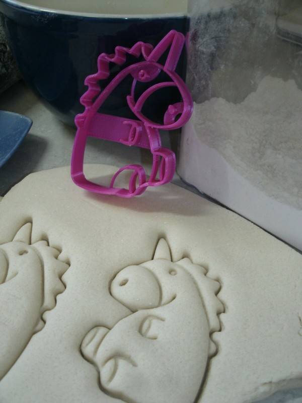 UNICORNS MYSTICAL MAGICAL HORSES WITH HORNS SET OF 4 COOKIE CUTTERS USA PR1553 gallery