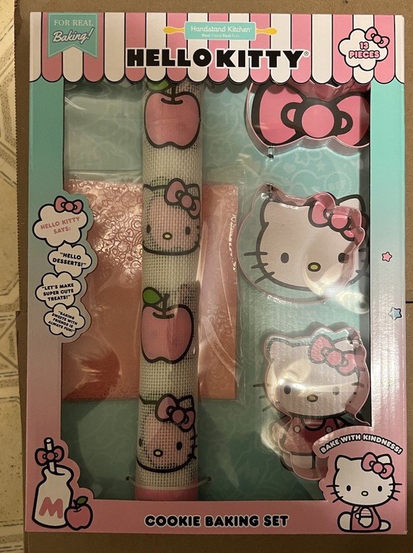 Sanrio Hello Kitty Cookie Baking Set New