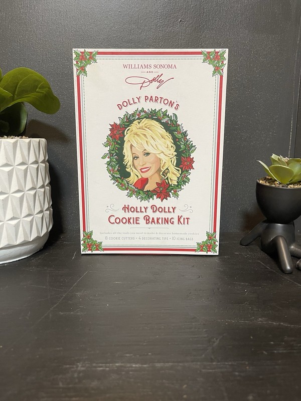 Williams Sonoma And Dolly Dolly Patron’s Holly Dolly Cookie Baking Kit Brand New