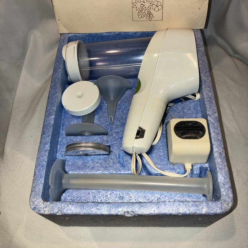 Vtg 70s Sears Fun Gun Electric Cookie Canapé Press Super Shooter Works Complete gallery
