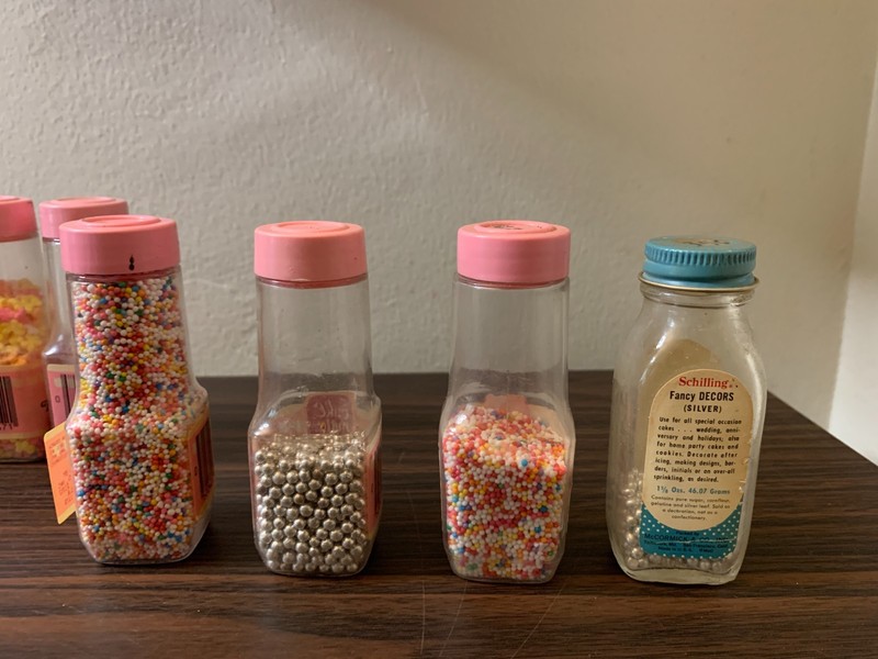 Lot of Vintage 1970s Cake Mate Schilling Fancy Decors Bottles Silver Snowflake gallery