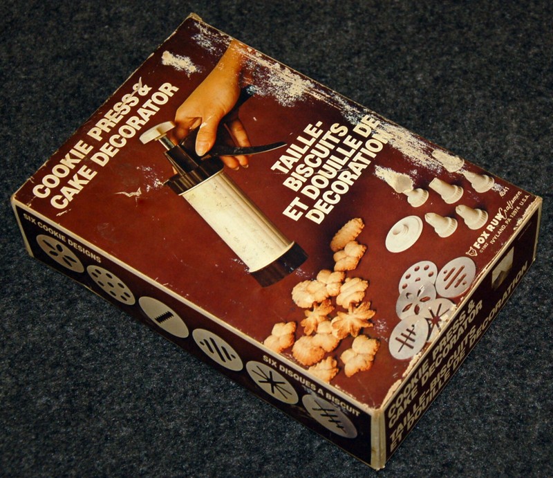 Vintage Fox Run COOKIE PRESS / Cake Decorator Kit ~ Pistol Grip Action