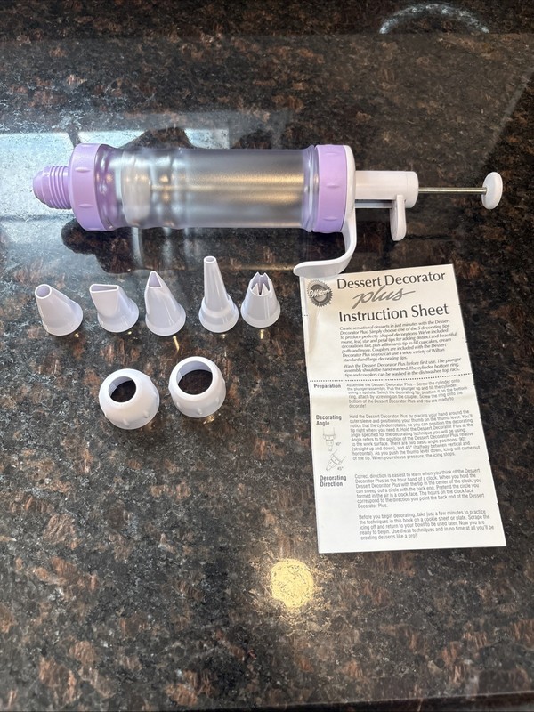 Wilton Dessert Decorator Plus Kit complete No Box Never Used Purple White New