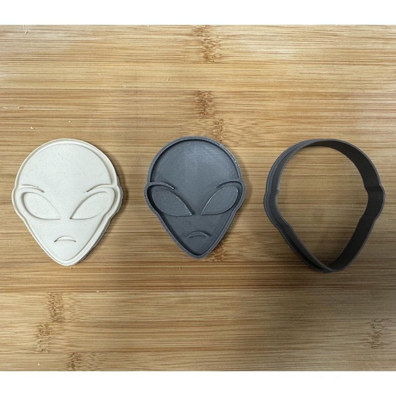 Alien Cookie Cutter & Stamp Set, ET001 (3×2.5″) Made in USA by Mighty Gadget
