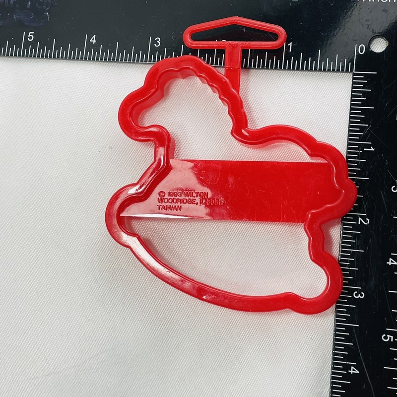 Angel And Rocking Horse Wilton Plastic Cookie Cutters Christmas Set of 2 Vintage gallery