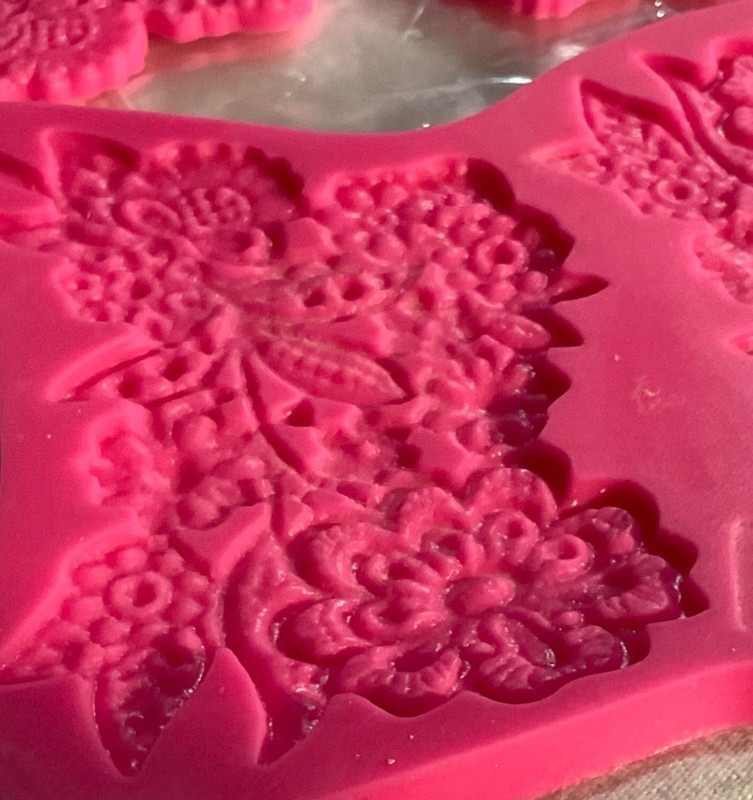 3 Pc. Lace Maker W302 Silicone Floral Mold Fondant Sugar Crafts 4 1/4” x 2 5/8” gallery