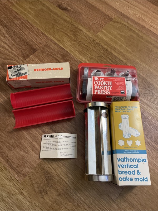 Mirro M-0358-22 Cookie Pastry Press Maker Rowoco Bread & Cake & Icebox Mold Set