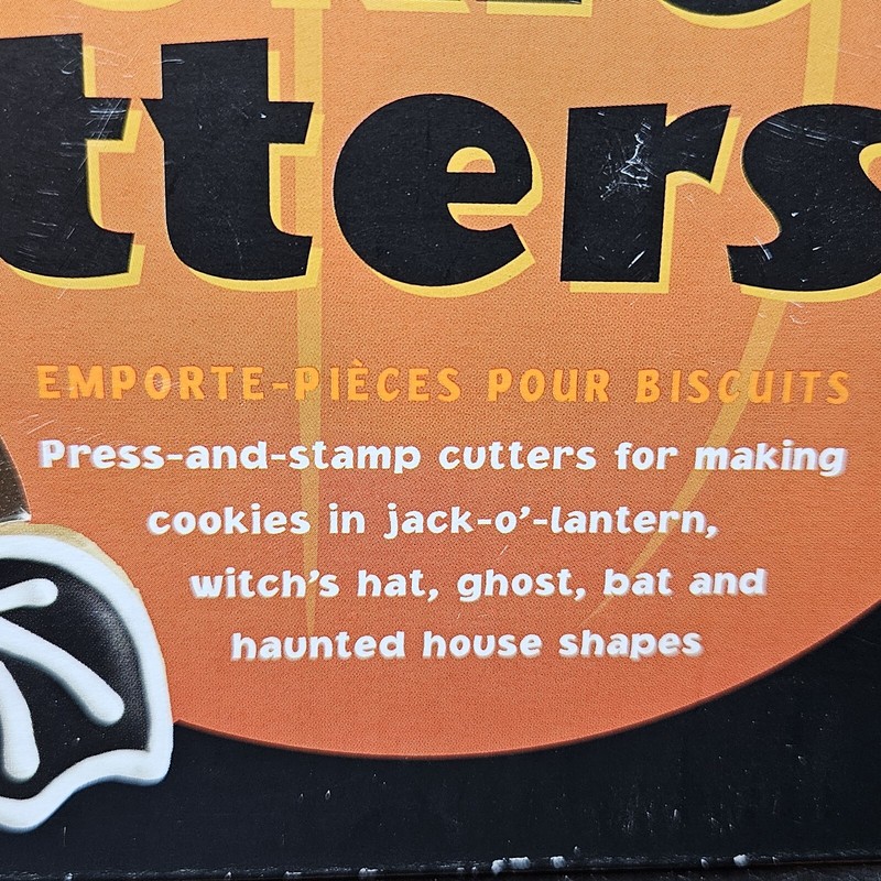 William Sonoma Kids Halloween Cookie Cutters Press-And-Stamp Set Of 5 gallery