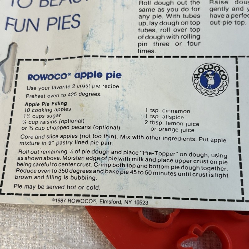 Vintage Apple Cherry Pie Topper Cut-Out Baking Tool Gadget Rowoco 1987 NEW gallery