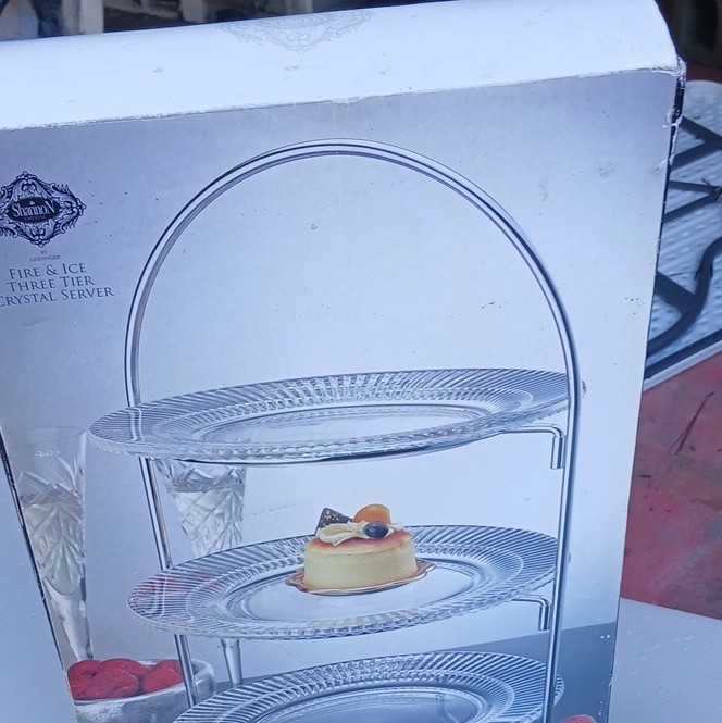 Shannon Crystal by Godinger Fire & Ice 3-Tier Crystal Cake Stand Clear/Silver gallery