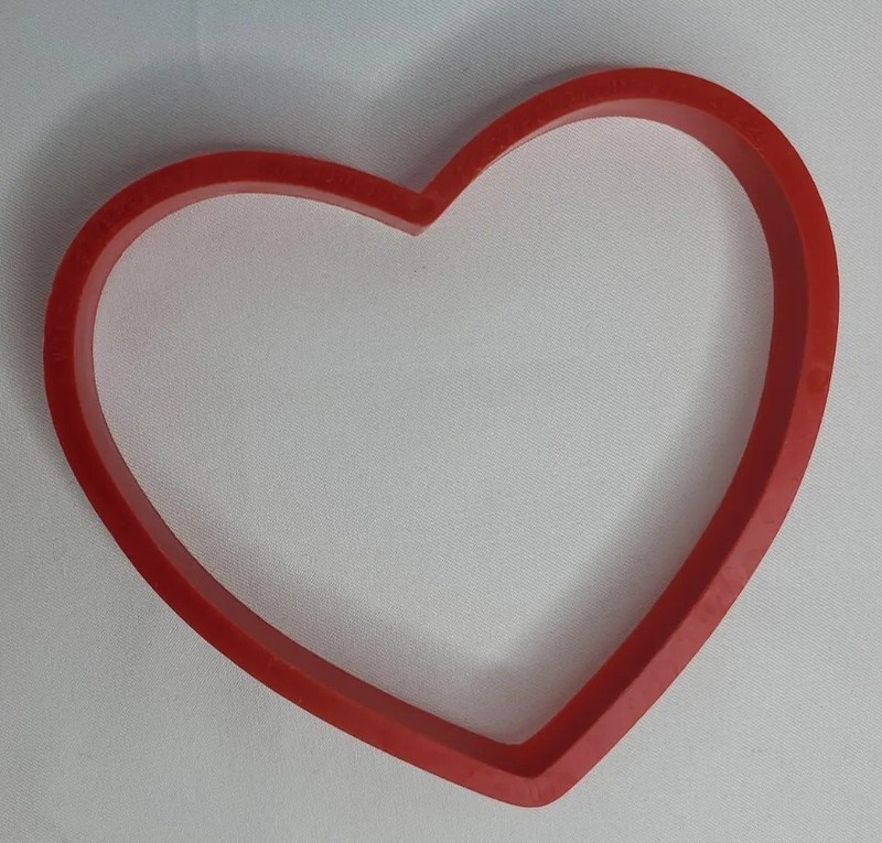 Cookie Cutters Heart Shape 6 Count Plastic Assorted Sizes Up To 5" Romantic gallery