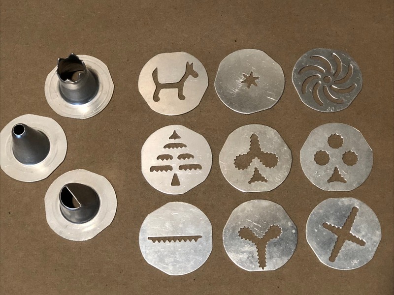 Vintage Mirro Cookie Pastry Press with 3 Tips 9 Discs Spritz Cookies Aluminum gallery