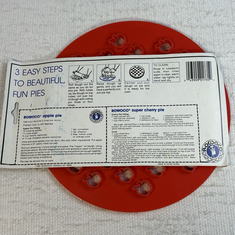 Vintage Apple Cherry Pie Topper Cut-Out Baking Tool Gadget Rowoco 1987 NEW gallery