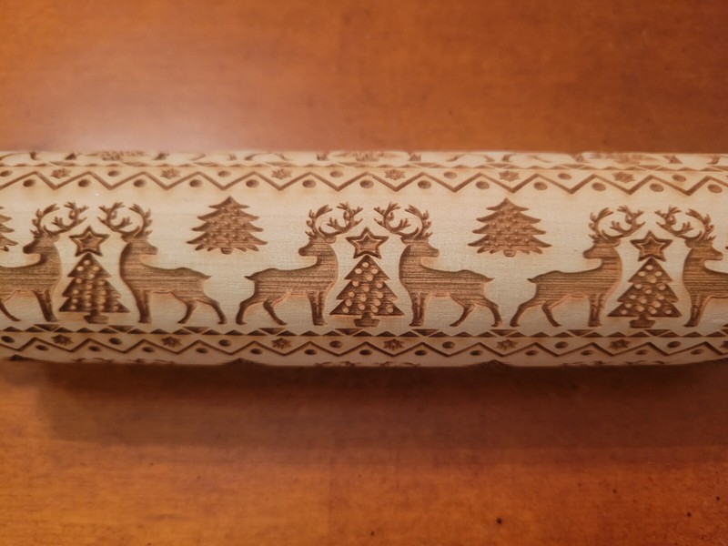 Embossed Rolling Pin Christmas/Winter Deer Theme 5 inches Wood BRAND NEW gallery