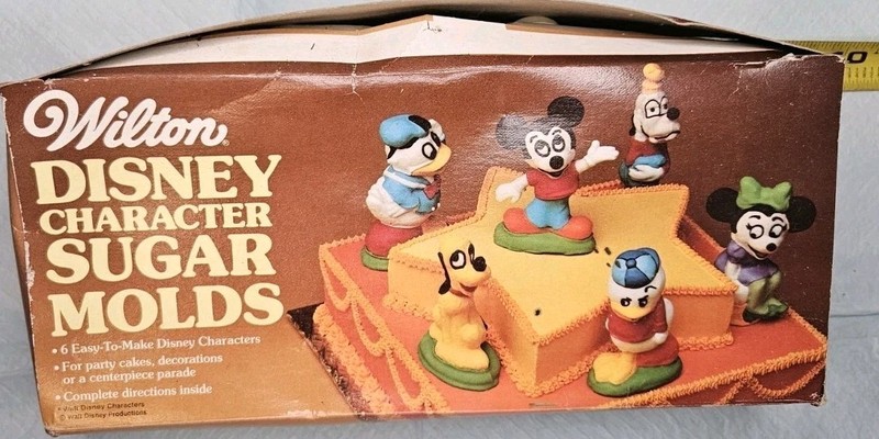 Wilton Disney Character Sugar Molds w Box Set of six molds Mickey Mouse 1972 VTG