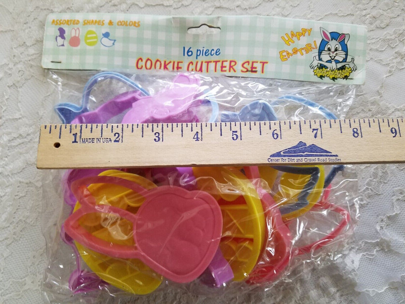 15 PC. DUCK BUNNY EASTER EGG COOKIE CUTTERS LARGER STURDY PLASTIC gallery